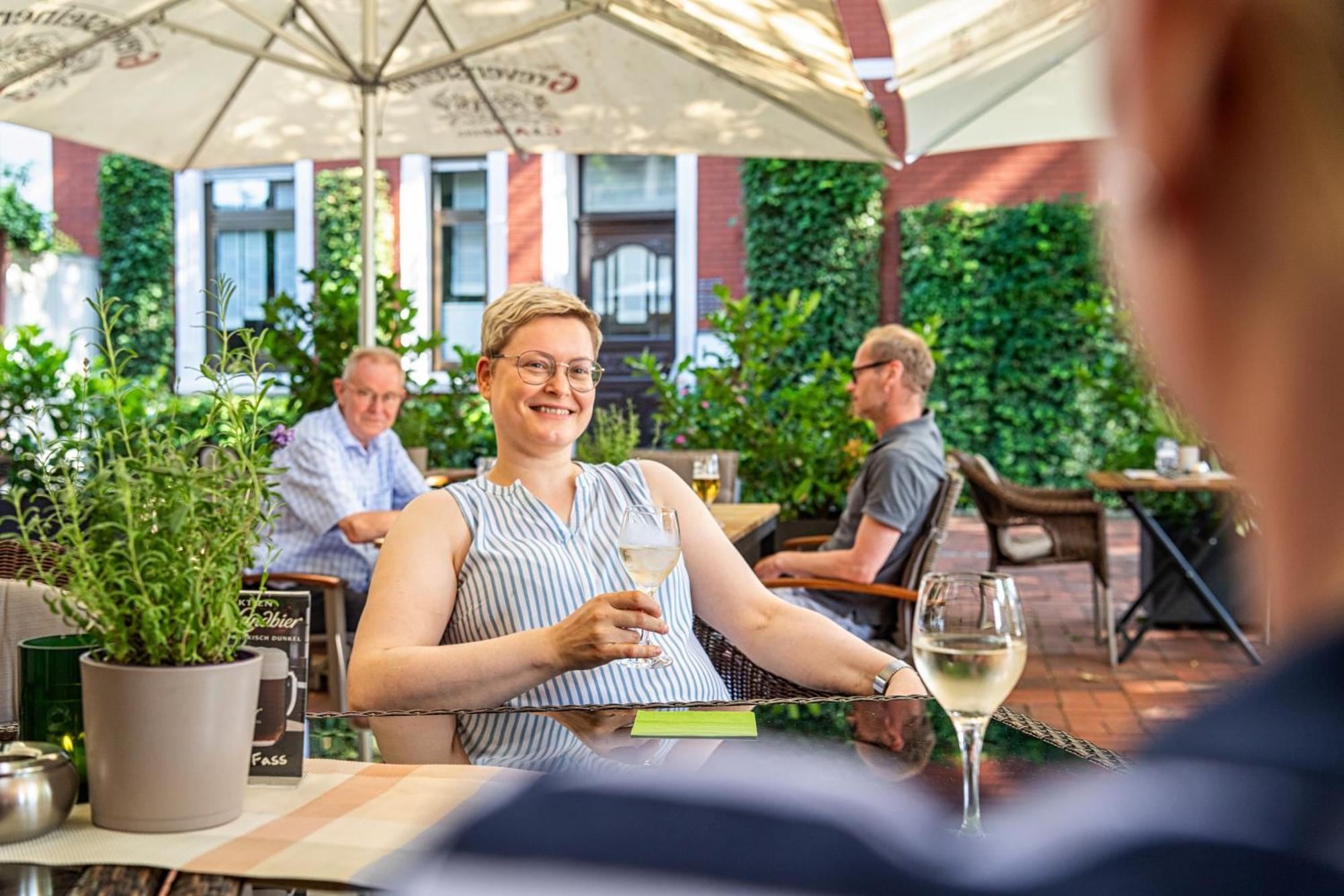 Hotel Restaurant "Zur Post" Holdorf Esterno foto